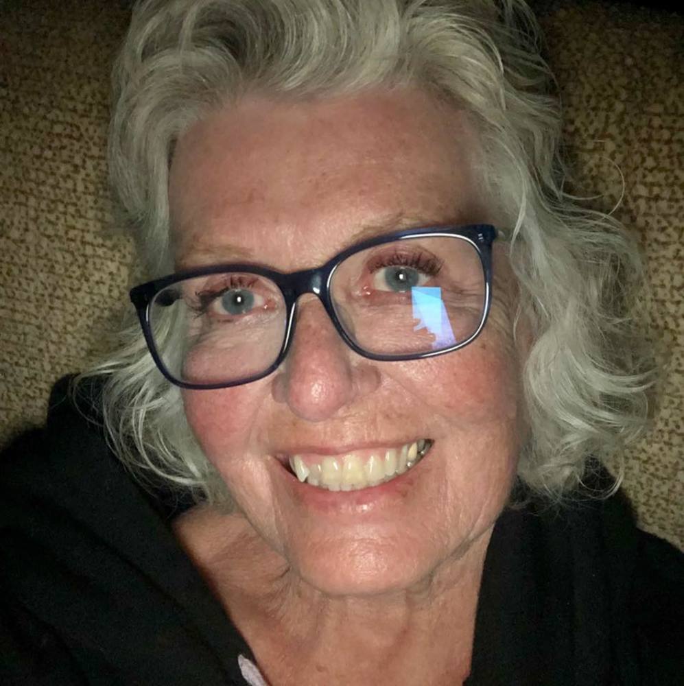 Meet your Posher, Zella